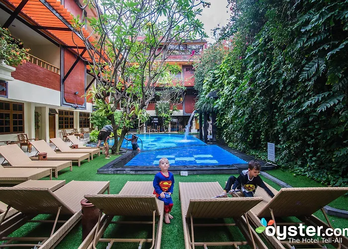 Garden Hotel 3*