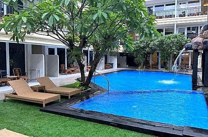 Garden Hotel 3*
