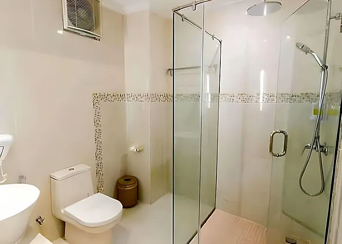 Garden Hotel 3*